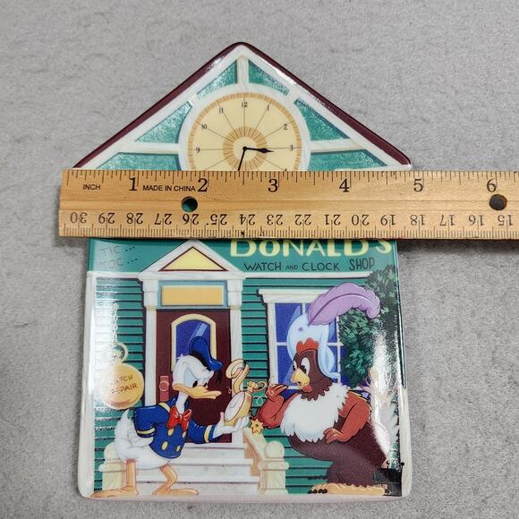 Donald' Watch & Clock Shop #3637B Mickeys Village Disney Bradford Exchange Plate - Picture 4 of 5